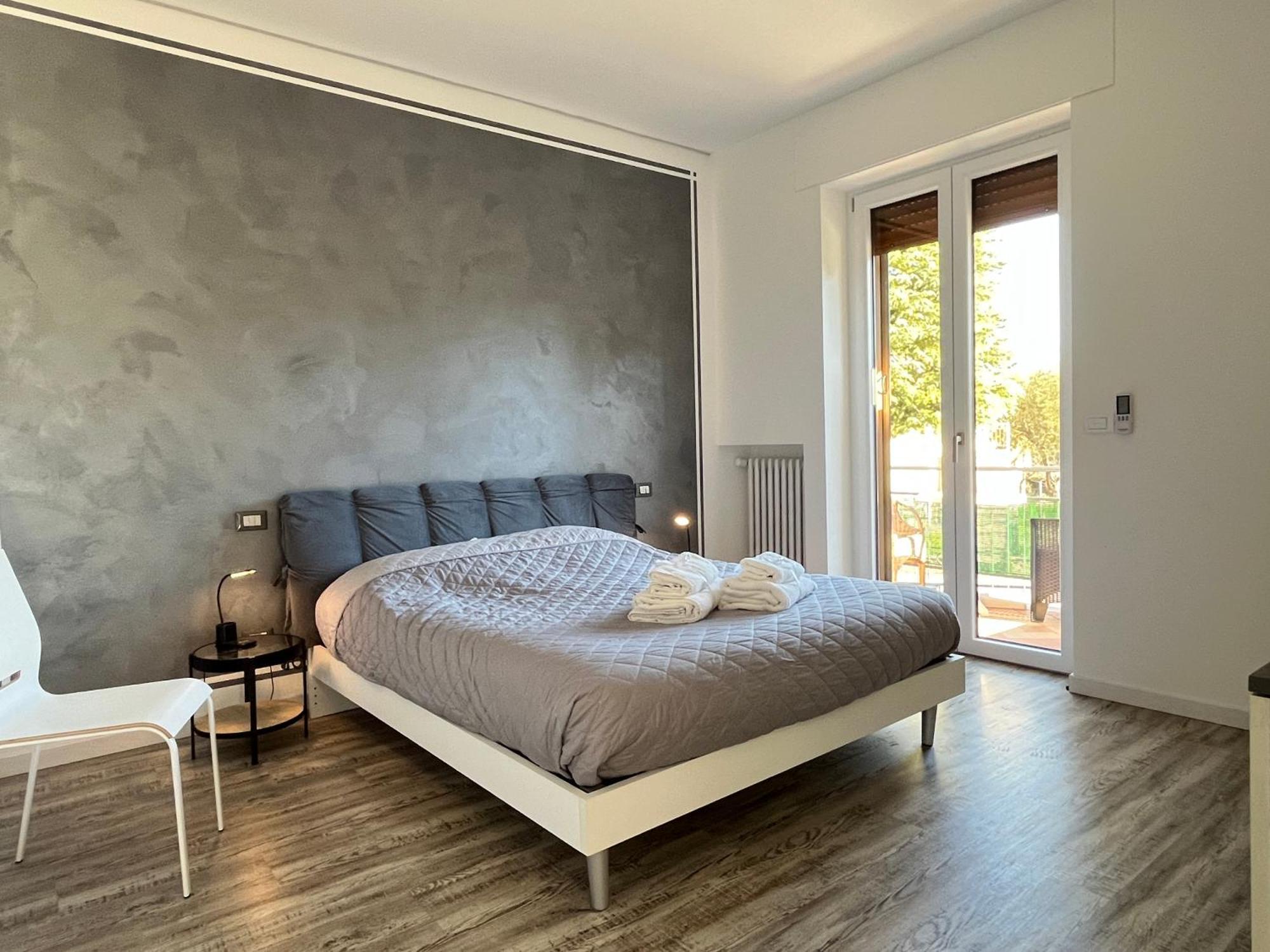 Garda Art&Lake Peschiera del Garda Esterno foto